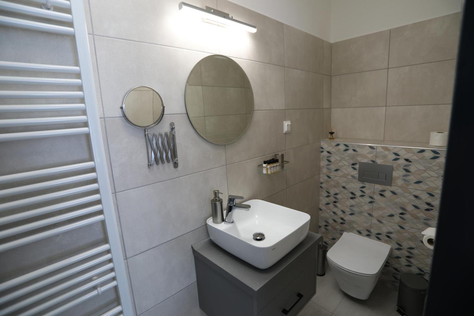 אגר Natali Apartmanhaz מראה חיצוני תמונה